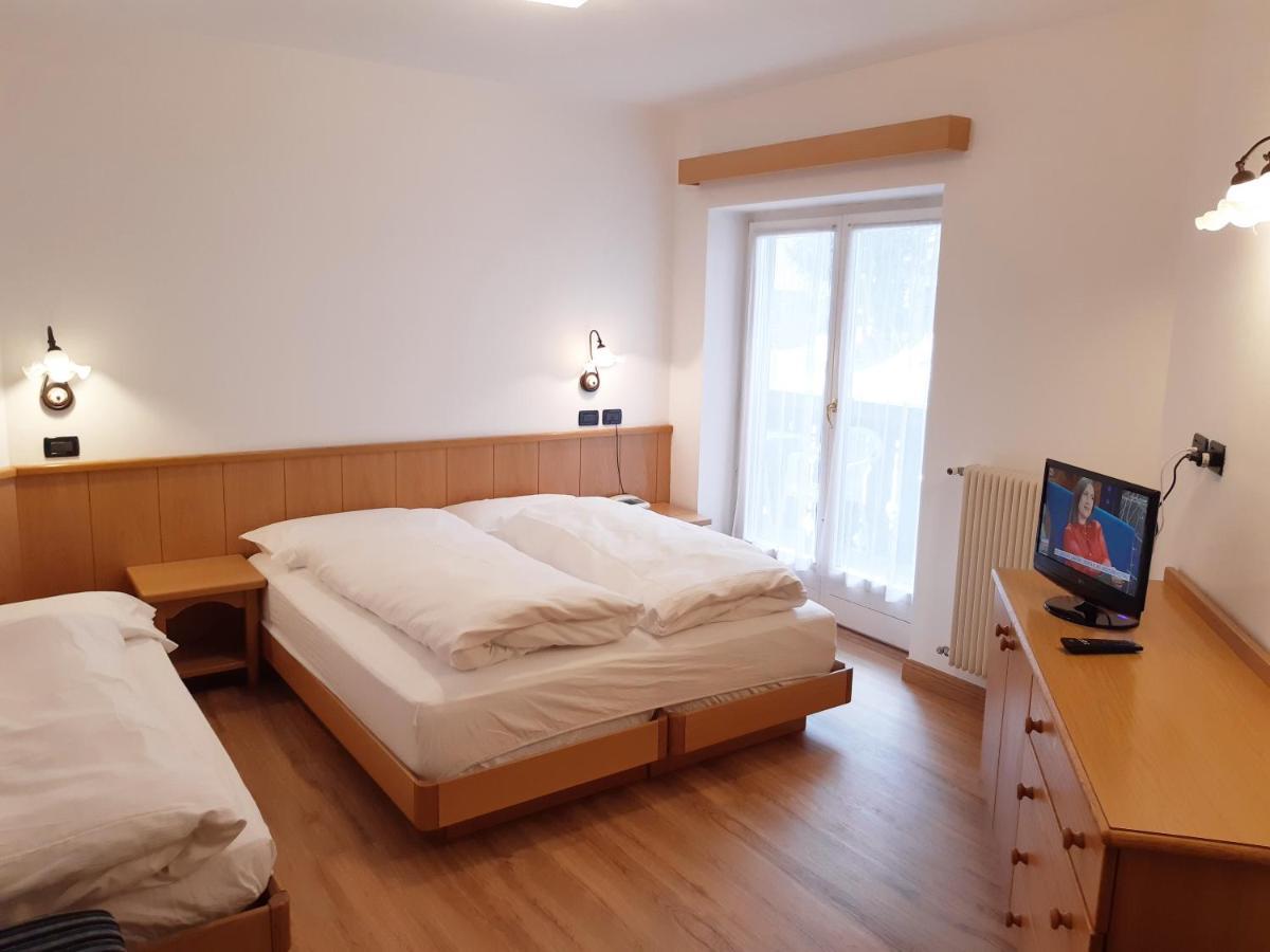 Albergo Arnica Каназей Екстериор снимка