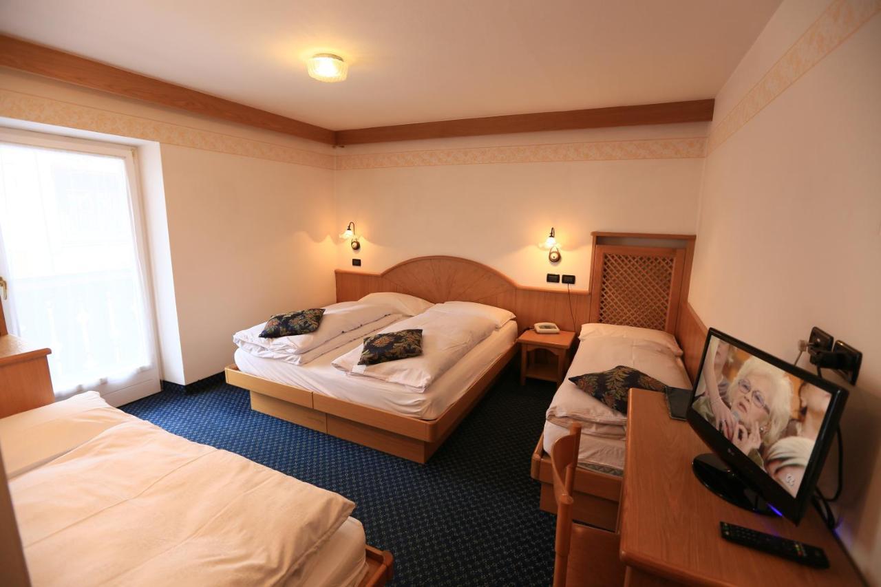 Albergo Arnica Каназей Екстериор снимка