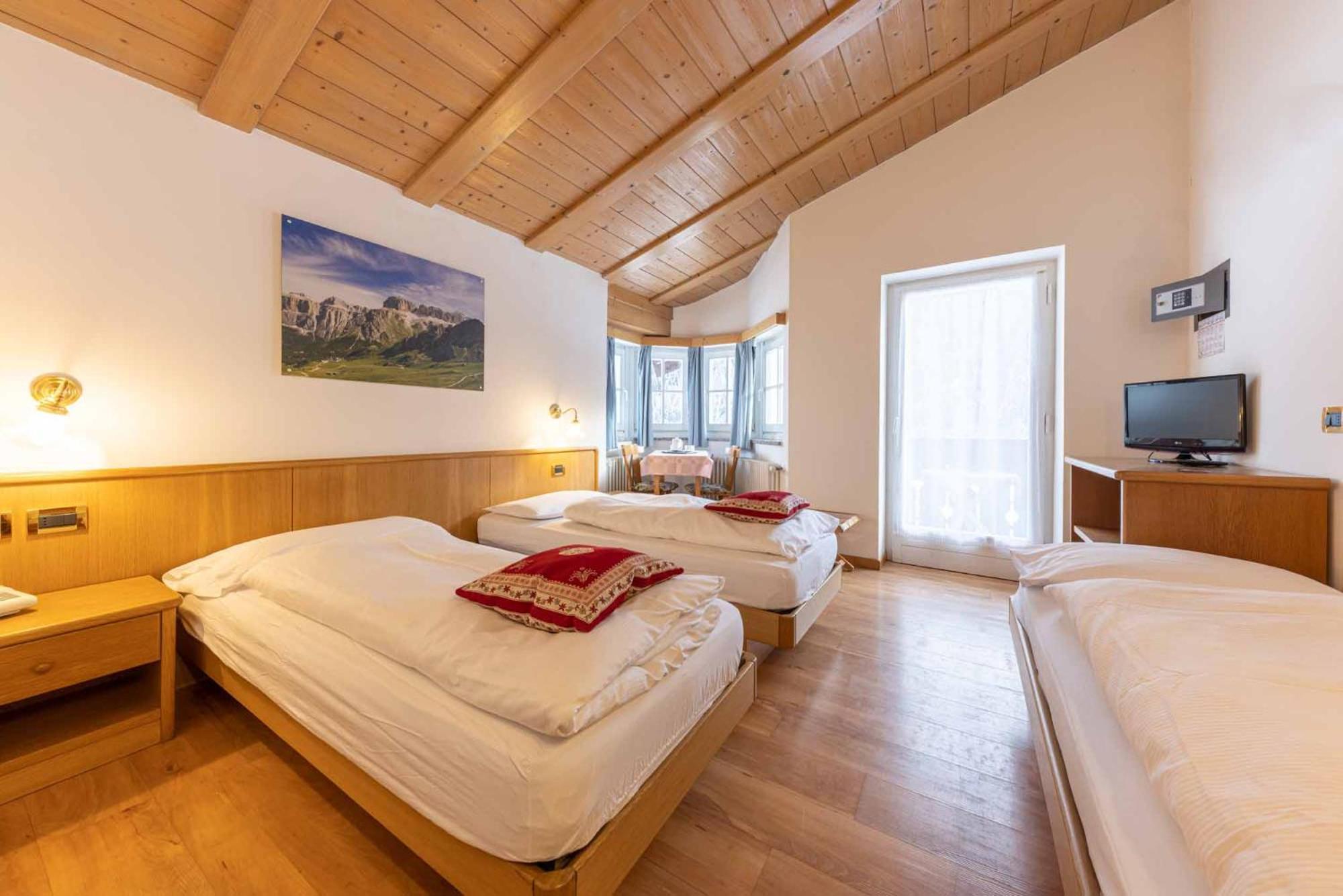 Albergo Arnica Каназей Екстериор снимка
